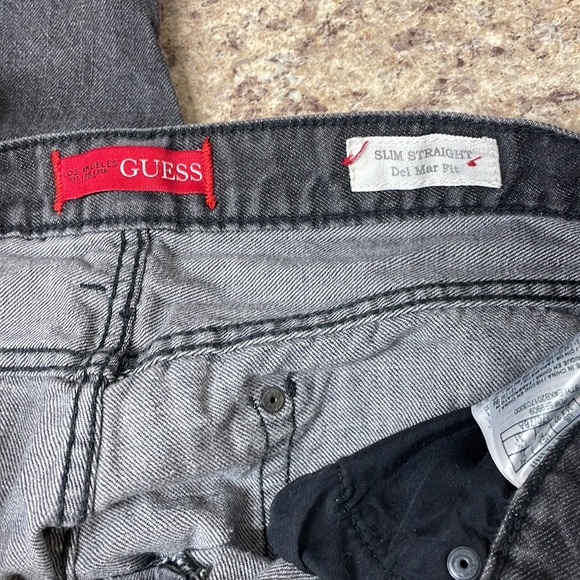 Vintage black GUESS slim straight del mar fit size 31 CA - Picture 3 of 6